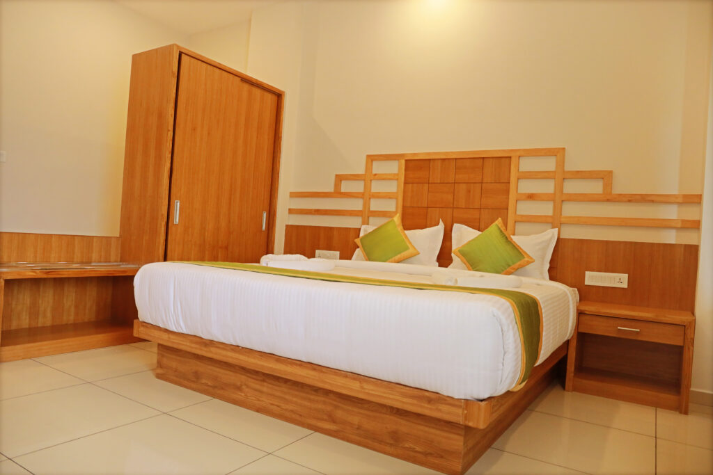 Resorts in Munnar, best resort in Munnar, Luxury resorts in Munnar, Munnar Resorts, Budget Stay resort in Munnar, Resort with Swimming Pool in Munnar,