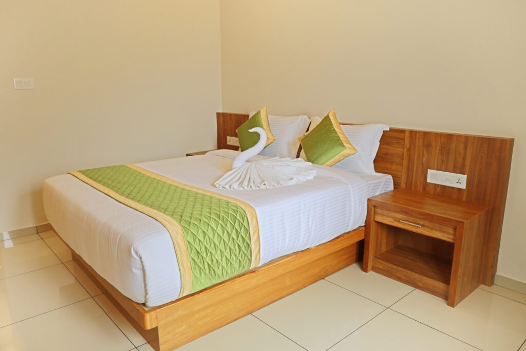 Misty dale resort munnar, Resorts in Munnar, best resort in Munnar, Luxury resorts in Munnar, Munnar Resorts, Budget Stay resort in Munnar, Resort with Swimming Pool in Munnar,